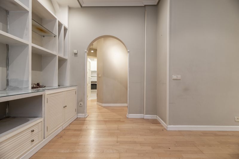 Built In Furniture Construction in Raleigh, NC